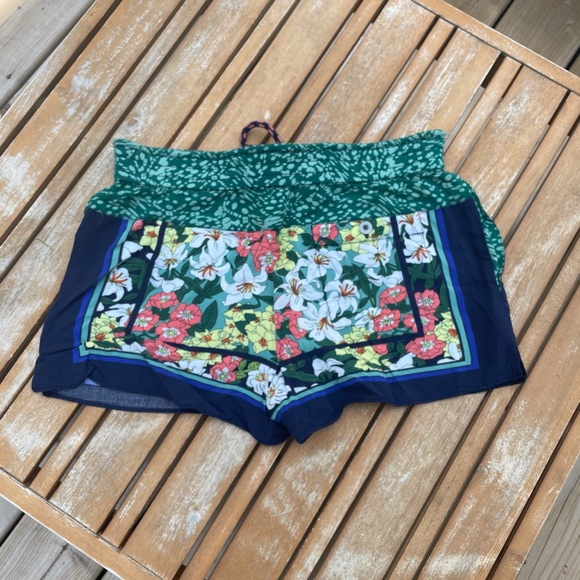 Anthropologie Hei Hei shorts - Picture 3 of 5